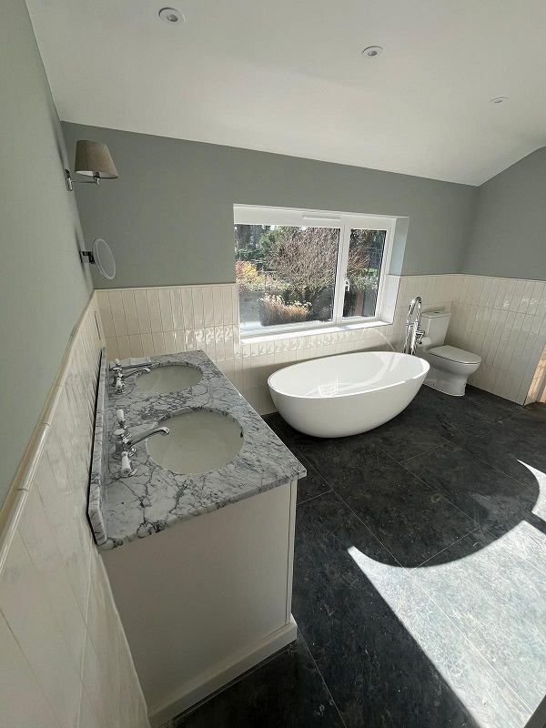 en suite bathroom in Charlton Park Gate, Cheltenham